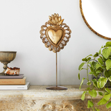 Corazón pedestal dorado