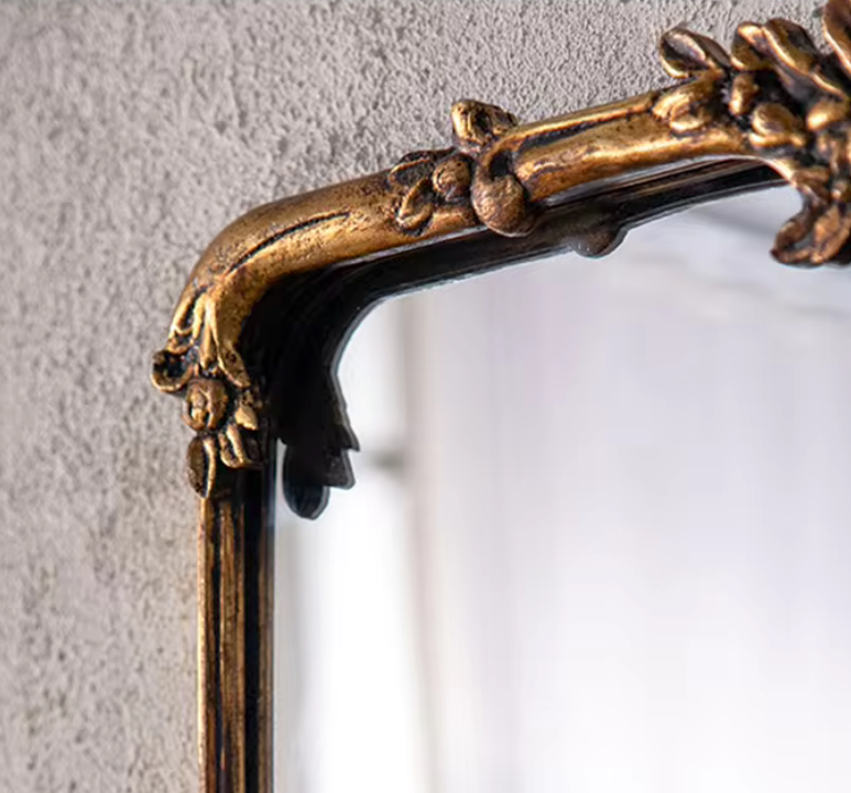 Espejo dorado rectangular