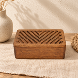 Caja madera tallada
