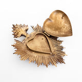 Corazón relicario dorado